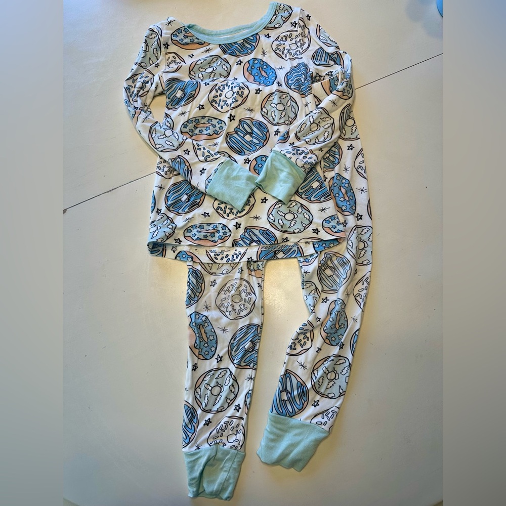 Caden Lane donut two piece pajamas size 2T